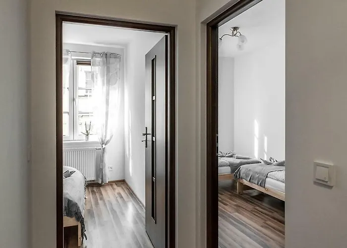 Apartament Na Wyspie Piasek Клодзко